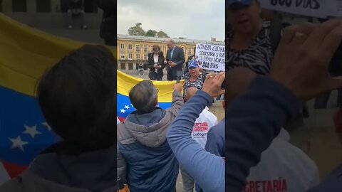 VENEZOLANOS PROTESTAN EN LA PLAZA BOLÍVAR - BOGOTÁ LA CUMBRE SOBRE VENEZUELA PARA FAVORECER A MADURO