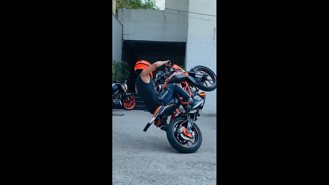 KTM Fun. | Circle Wheelie | Full Throttle | India | Bhopal