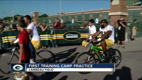 Kids line up early for Packers training camp bike ride