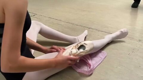 My ballet lesson | Dancing on pointe - Karolina Protsenko-11