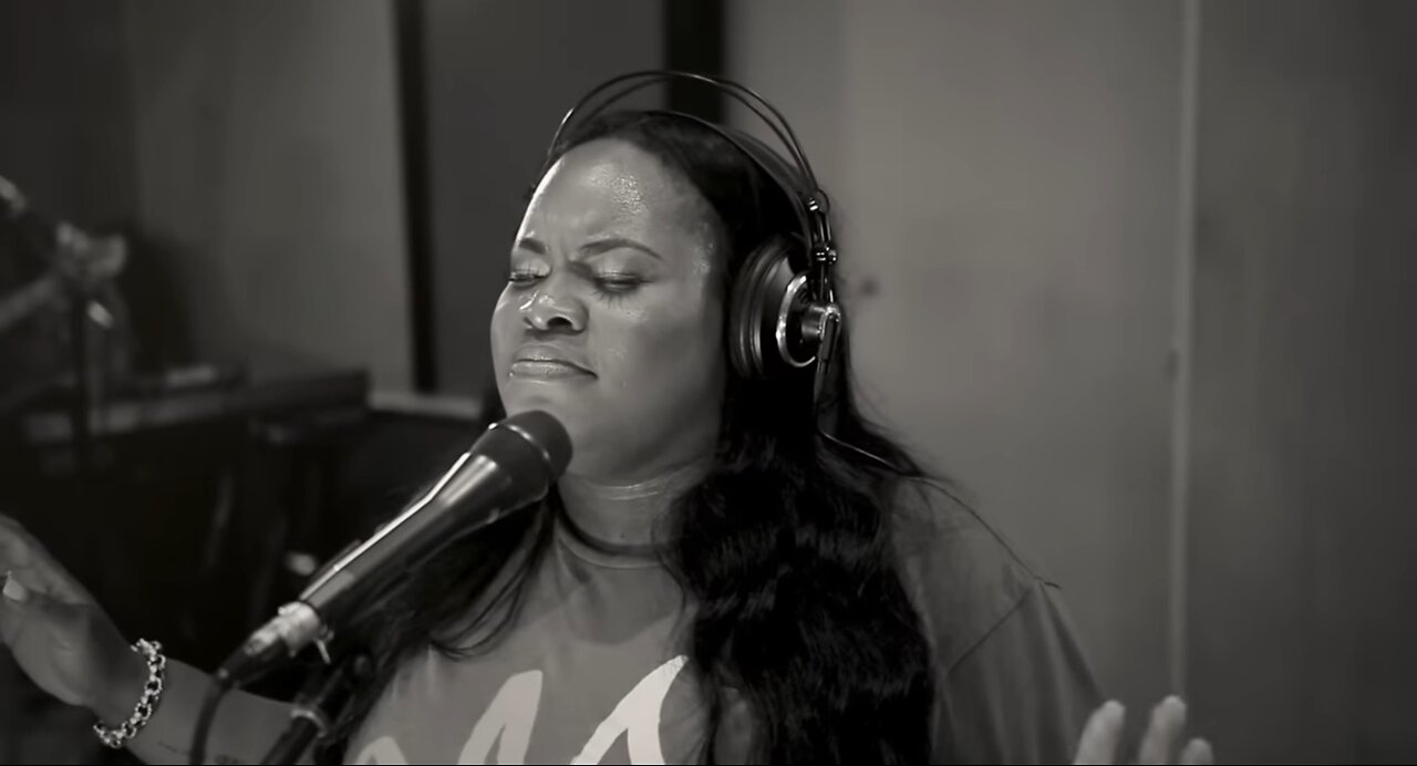 Tasha Cobbs Leonard - You Know My Name feat. Jimi Cravity