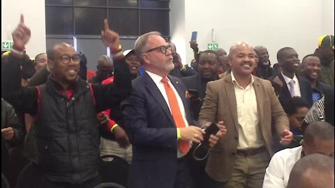 UPDATE 2: SA's Zuma withdraws from graft inquiry, threatens to go to court (wSd)