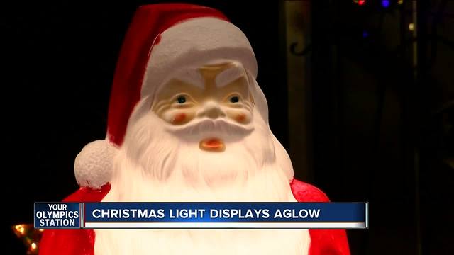 Christmas light displays aglow across southeast Wisconsin
