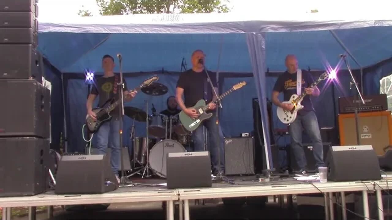 Gallaher's Green - Satellite (Live at Pickfest)