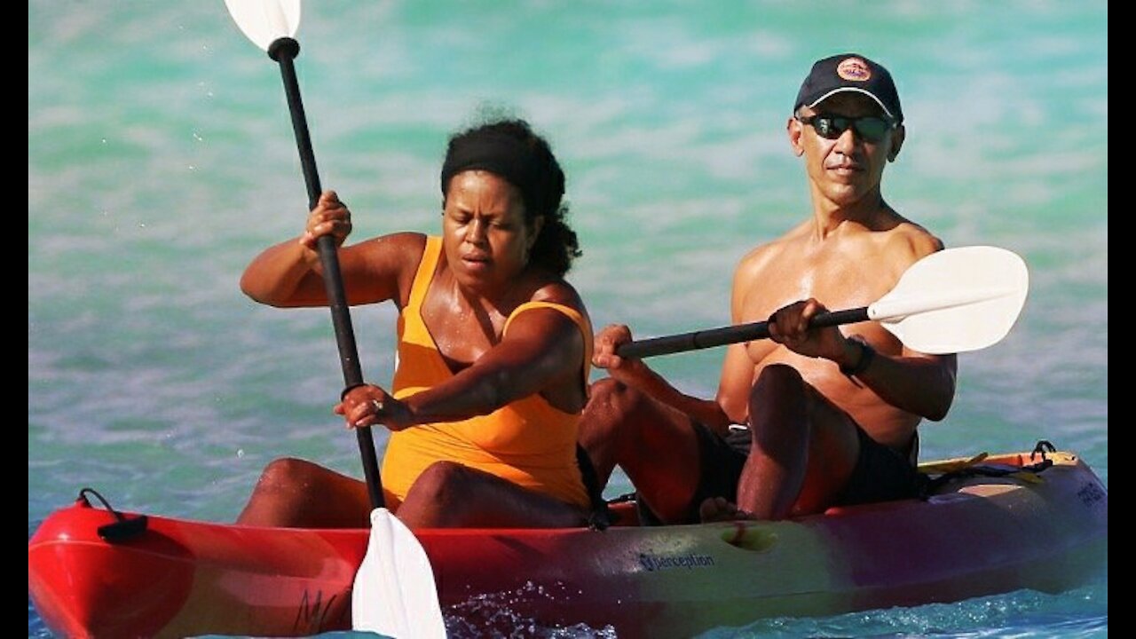 OBAMA RELAXES As MICHELLE STRUGGLES Through KAYAKING CHRISTMAS IN HAWAII