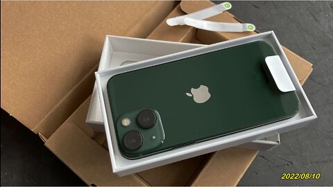 22_0810iPhone13 mini