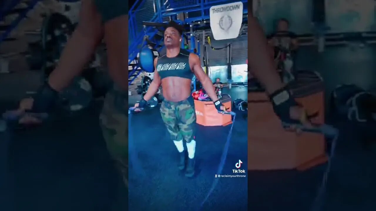 Is @King Kong Consciousness Dr. UMAR racist? 👑