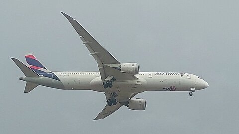 Boeing 787-9 Dreamliner CC-BGE coming from Miami to Fortaleza