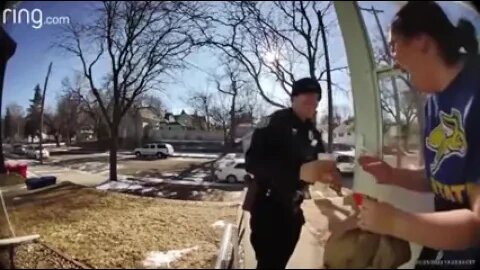 Driver got arrested so cop delivered the food