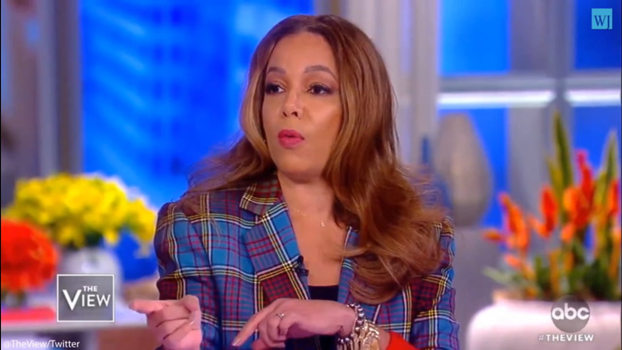 ‘The View’ Host Claims White House Intern Who Grabbed Mic From Acosta Guilty Of A Crime