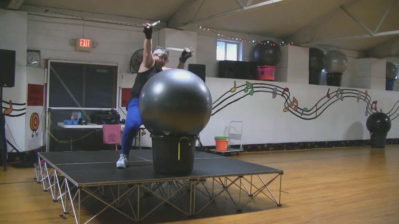 Squat (Cardio Drumming with Michelle)