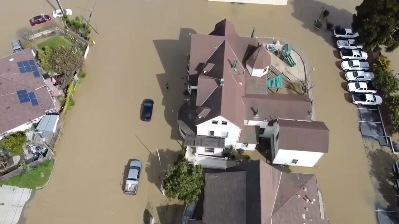 PAJARO -- An agricultural community in Monterey County was flooded Saturday after a levee ruptured