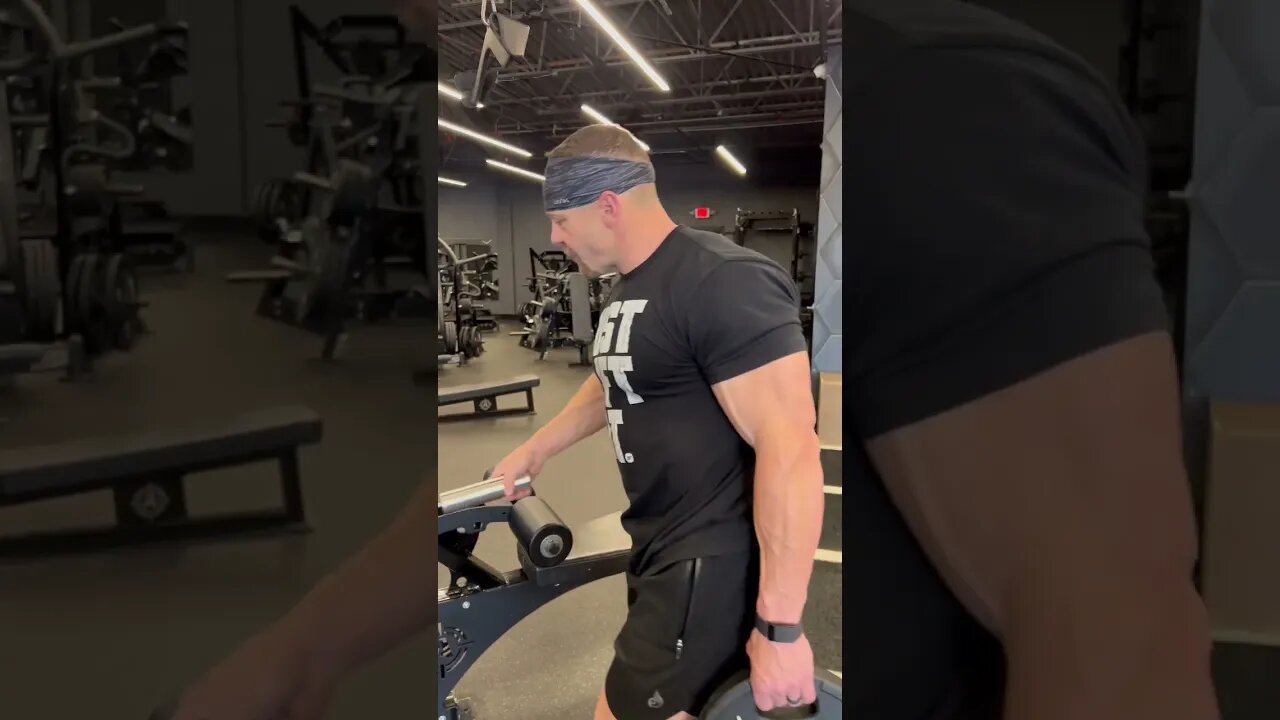 STACK THEM PLATES!