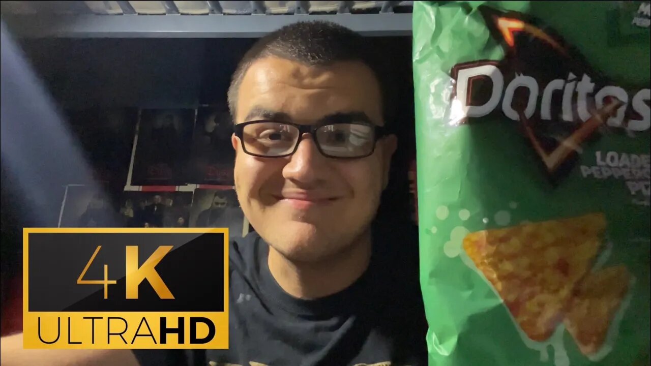 Trying Loaded Pepperoni Pizza Doritos!