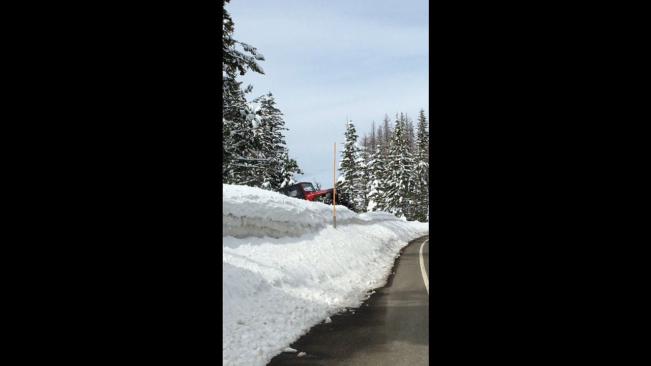 Off road snow wheeling