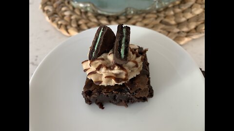 Cooking w/ Caramel Eps. 20 - Bailey's Brownie Bars