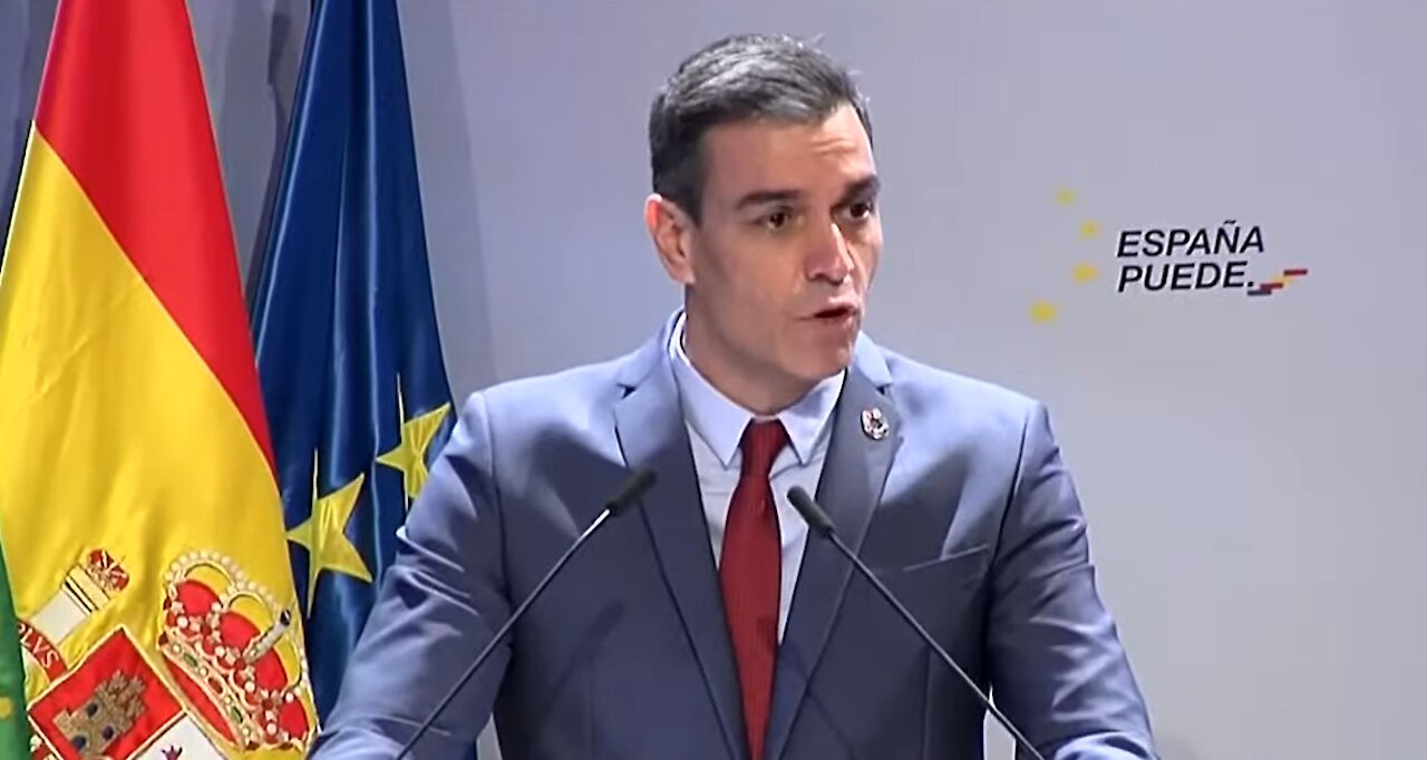 CUARTO DÍA DE PROTESTAS. El presidente español Pedro Sánchez justifica represión a manifestantes