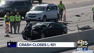 Fatal crash closes Loop 101