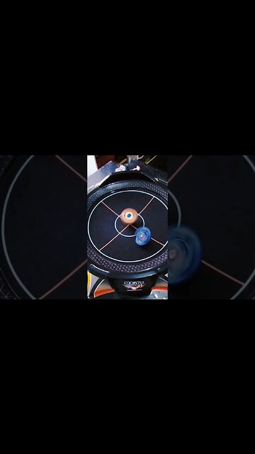 sword valkyrie vs geist fafnir #batalhadebeyblade #beybladeburst #beyblade