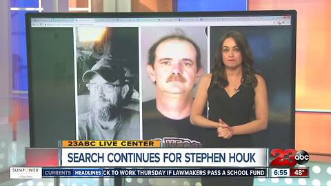 Man wanted in Oregon on the run in Bakersfield