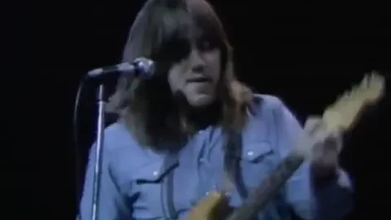 Chicago (the band) Full Concert July 21 1970 - Tanglewood - Terry Kath Peter Cetera era