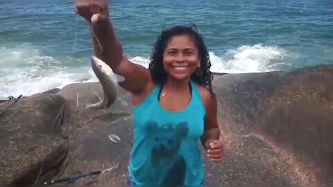 MIRANTE DO LEBLON PESCARIA FEMININA NO LEBLON RIO DE JANEIRO FESTIVAL DE BAIACU ARARA