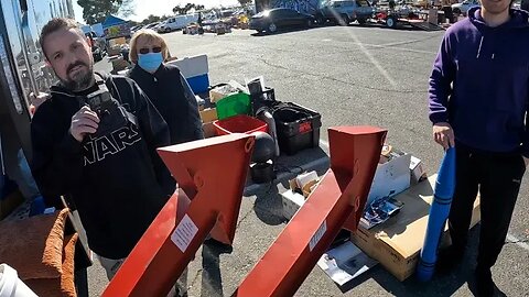 FOUND THESE & LOCKER NUTS at the FLEA MARKET selling abandoned storage auctions finds at swap meet