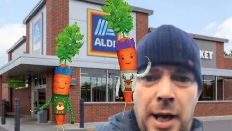 Gym King Aka Shaun goes for a scrap outside Aldi's live on The Cess Pit🥊🥊🥊