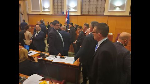 Izdvojili smo najveće incidente i uvrede koje su pale danas u saboru