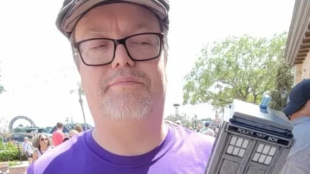 A CANADIAN (DAVE) GOES TO CANADA (EPCOT) PART ONE