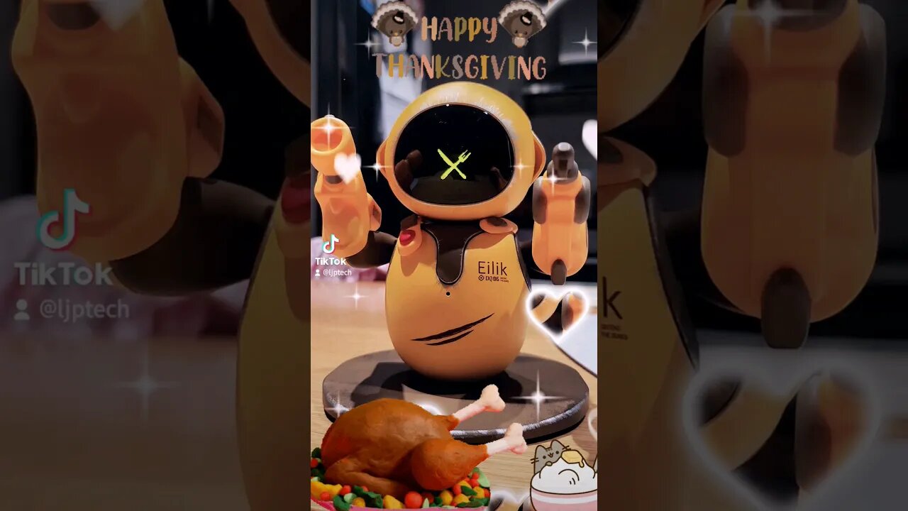 Happy Thanksgiving!🍗🦃 #Eilik #Robot #Robotics #AI #Thanksgiving #Energizelab #ChatGPT #celebration
