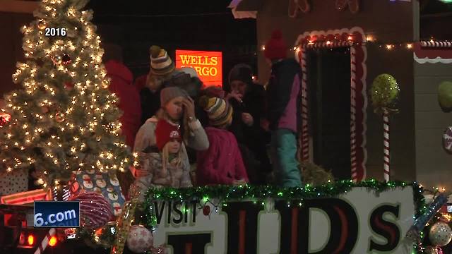 downtown appleton parade today