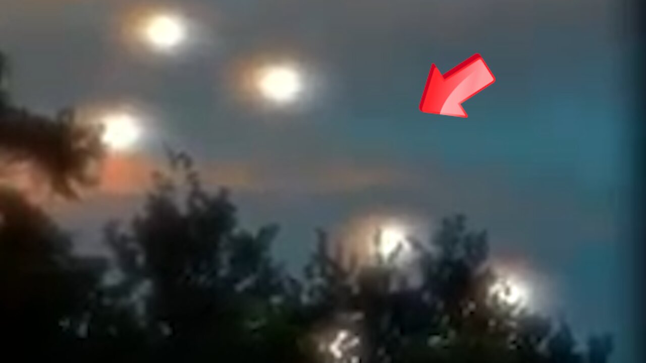 Two triangular UFOs were seen in a tree [Space]