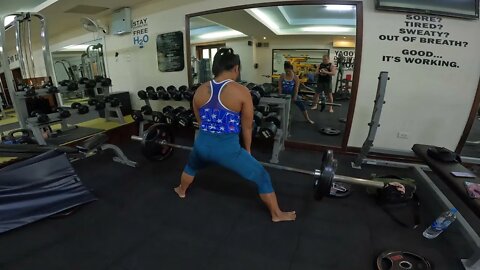 Sumo Deadlift May Tita