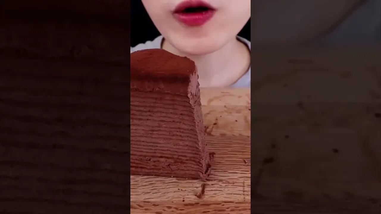 ASMR MUKBANG #shorts #ASMR #FOOD #satisfying #chocolate