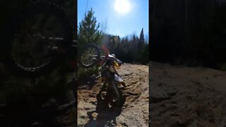 Dirt Bike jiggle jiggle😎 can't stop screwing around #motocross #dirtbike #moto #enduro #stunt