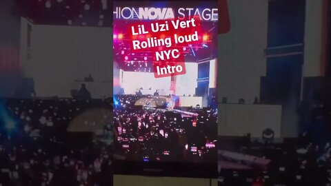 Lil uzi vert Intro rolling loud New York 2022 #liluzivert #rollingloud #uzi #playboicarti