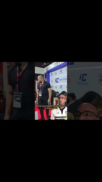 Reagindo ao Ronnie Coleman engatinhando em um evento #shorts