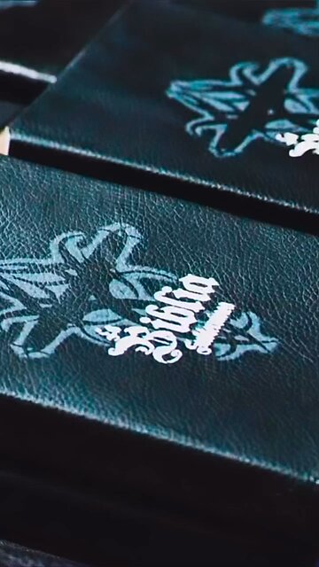 LA FAMILIA SUBTERRÁNEA