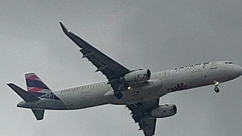 Airbus A321 PT-MXN coming from Belém do Pará to Fortaleza