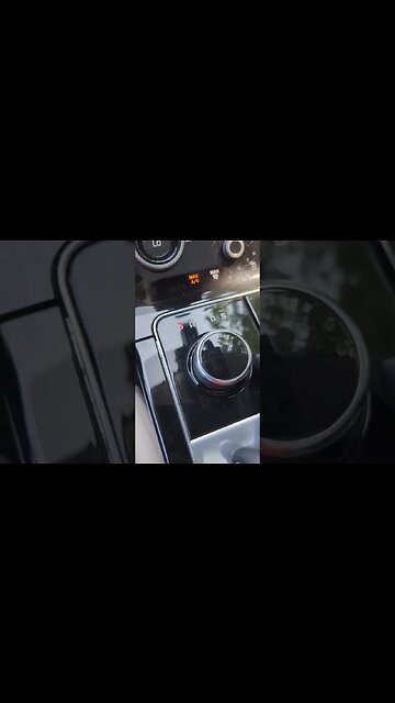 THESE GEAR ⚙️ SHIFTS ARE GETTING INTERESTING. #rangerover #detailers #vlog #viral #video #car