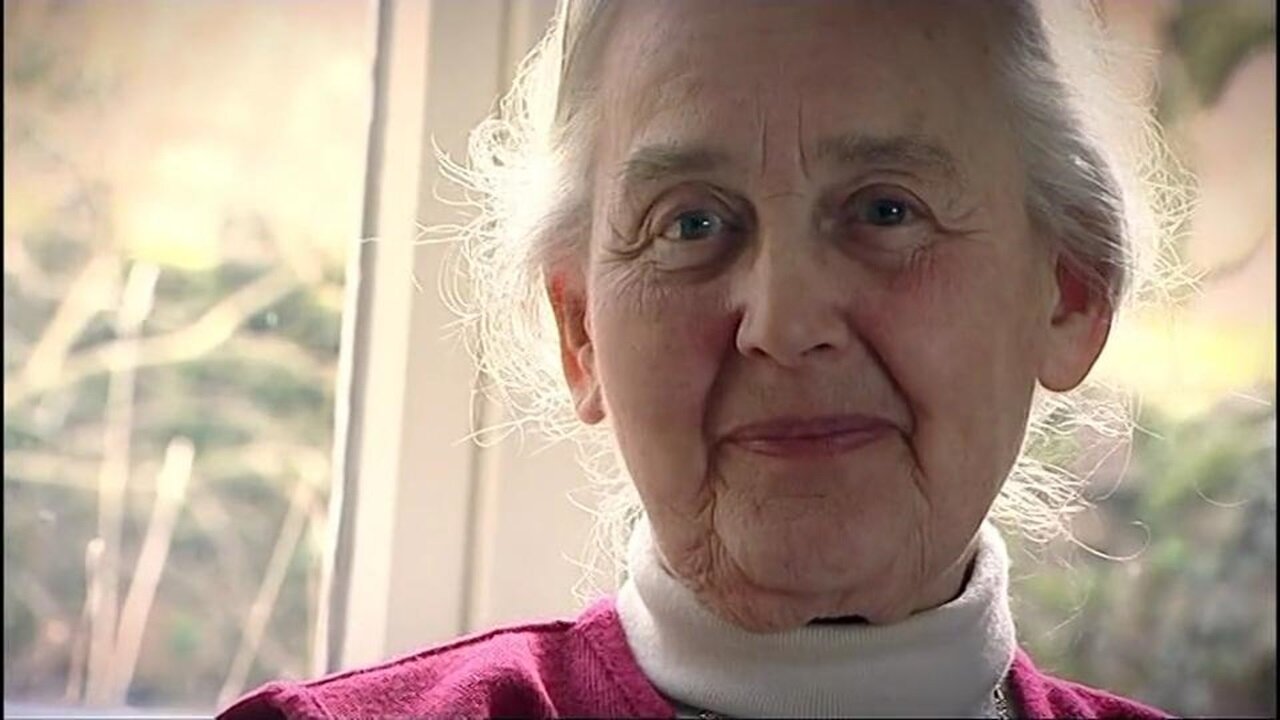 Ursula Haverbeck - We always thought we'd come home again (BBC clip)