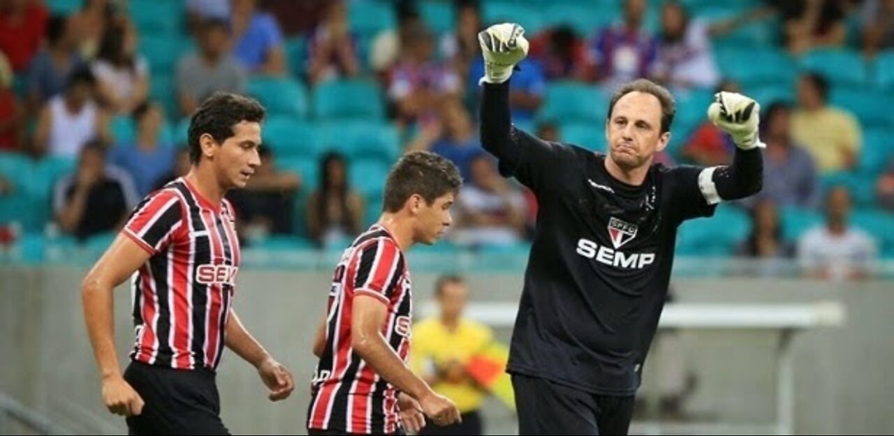 ROGÉRIO CENI ° The goalkeeper who scored 132 goals