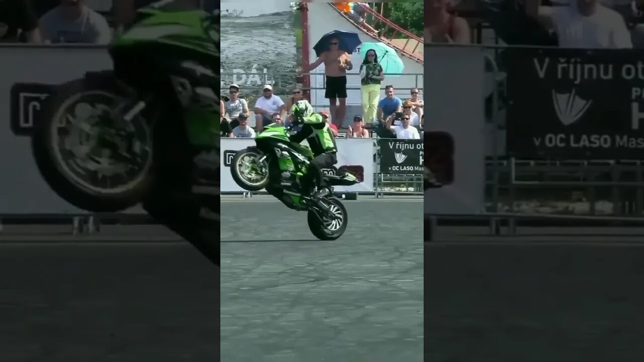 Kawasaki Ninja ZX-10R BIKR STUNT