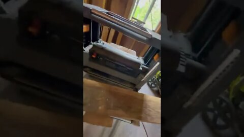 Heavens Homestead: Using the planer to thin them boards!