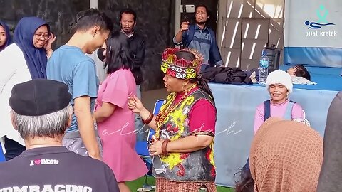 Pengobatan Ibu Ida Dayak | susah bicara, endingnya foto-foto