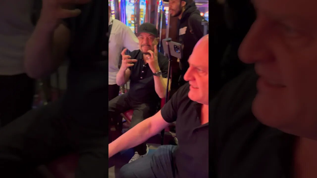 Showing off for Ice T #vegas #winner #money #jackpot