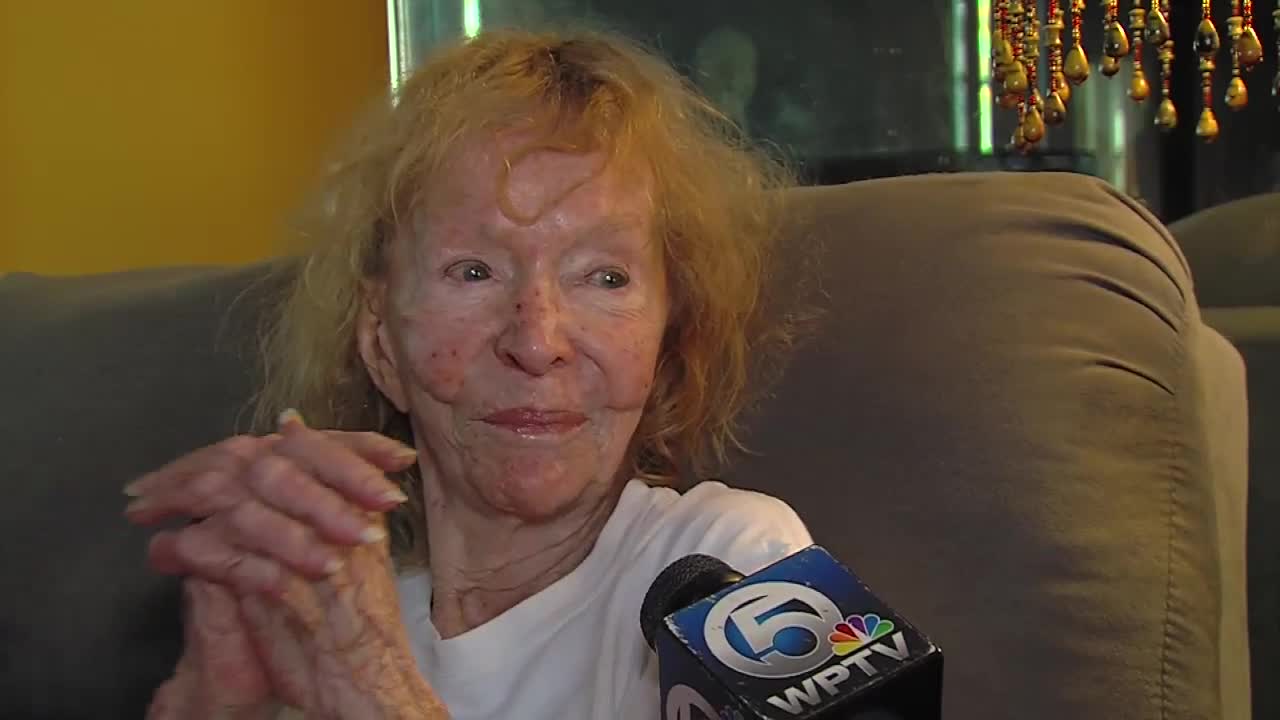 91-year-old robbery victim gets big support from Miami Dolphins