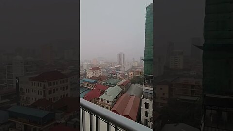 Rainy Season 🌧 Penh Cambodia 🇰🇭 #shorts #cambodia #phnompenh #expat #digitalnomads