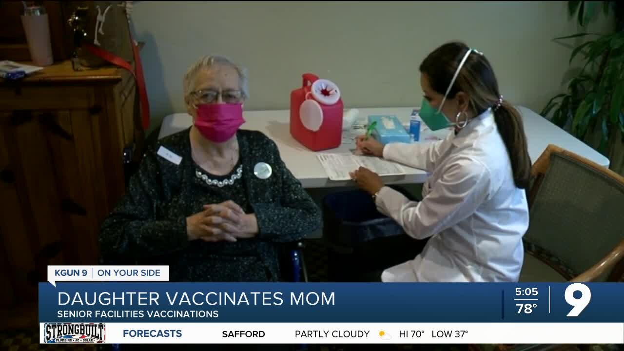 Daughter vaccinates mother against COVID